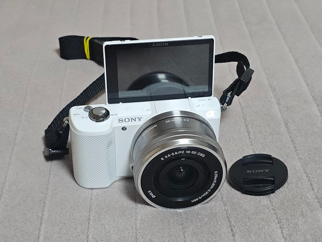 소니 A5000 미러리스 카메라 상품이미지1