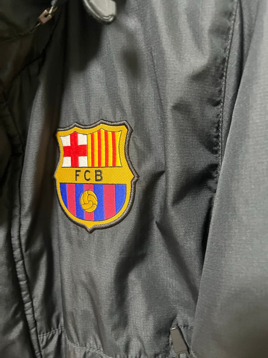 나이키 FC 바르셀로나 패딩 블랙 상품이미지3