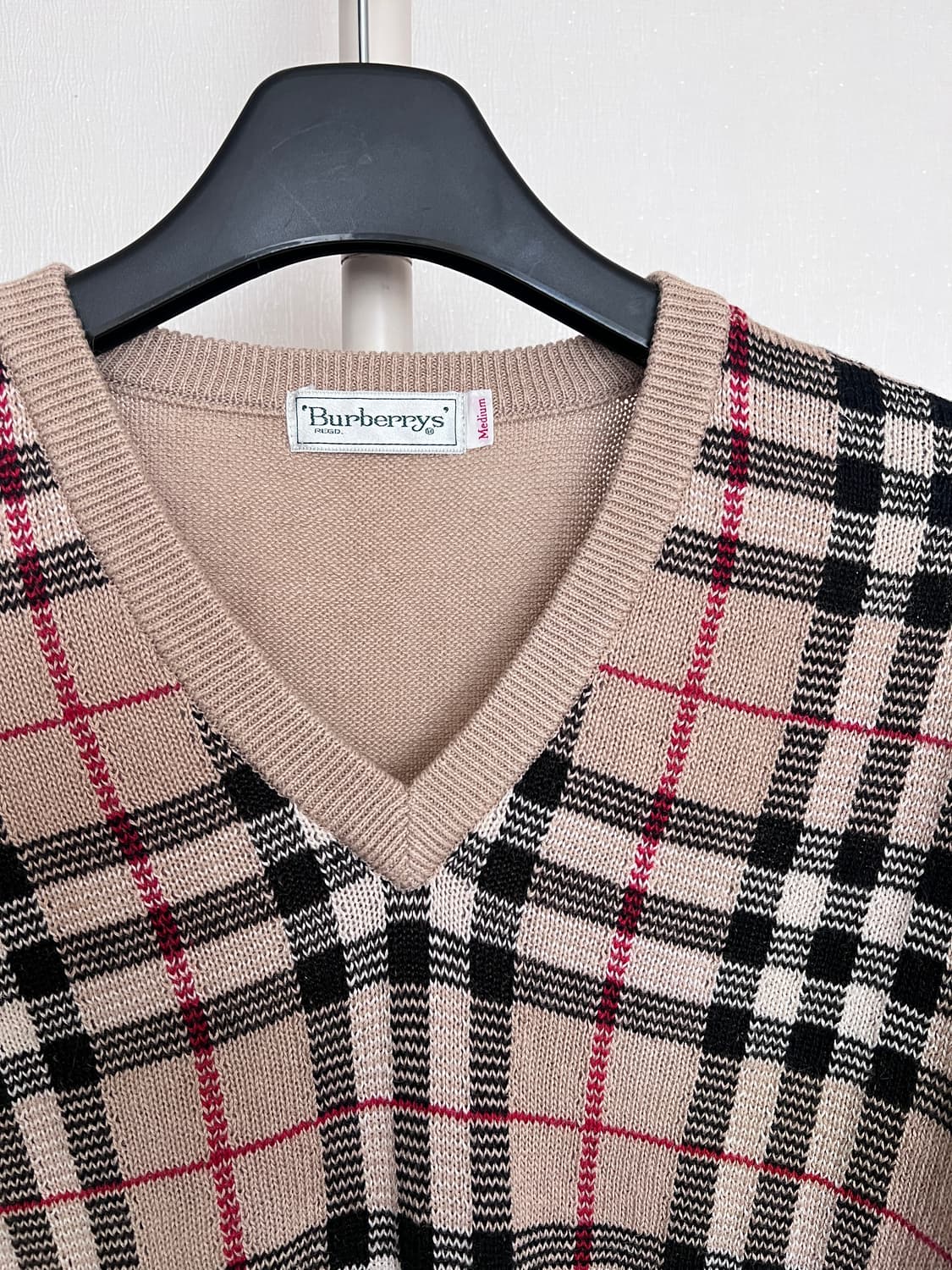 Burberrys Vintage Nova Check V-neck Knit 상품이미지2