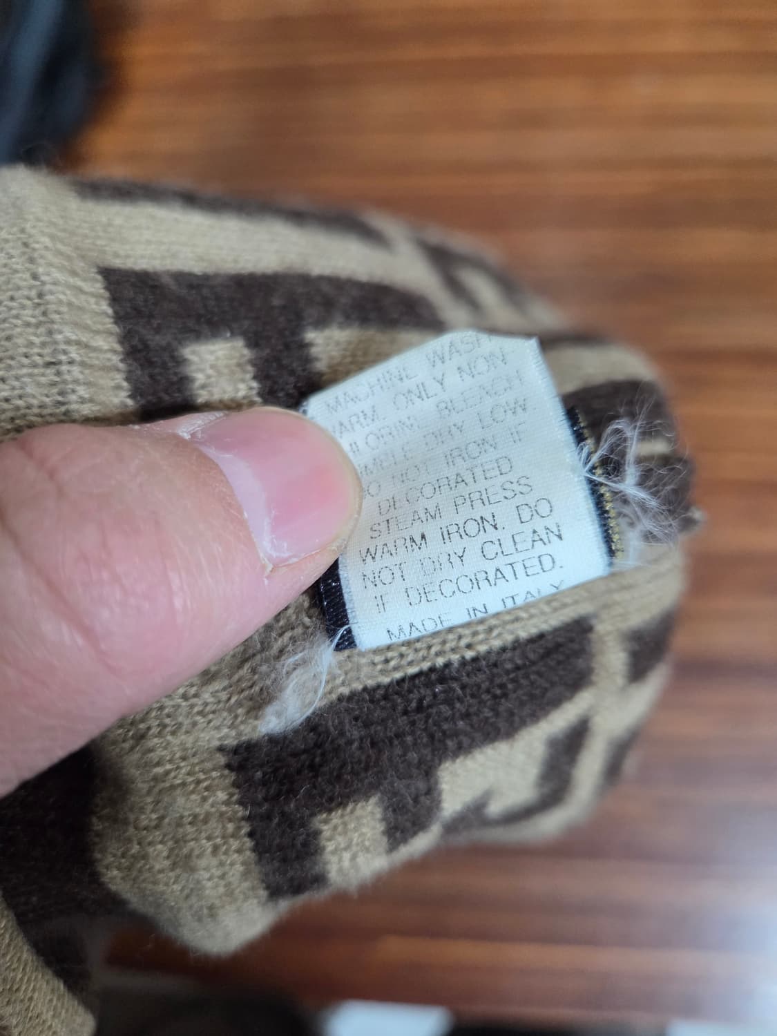 펜디 올드스쿨 멀티로고 울 비니 프리 상품이미지5