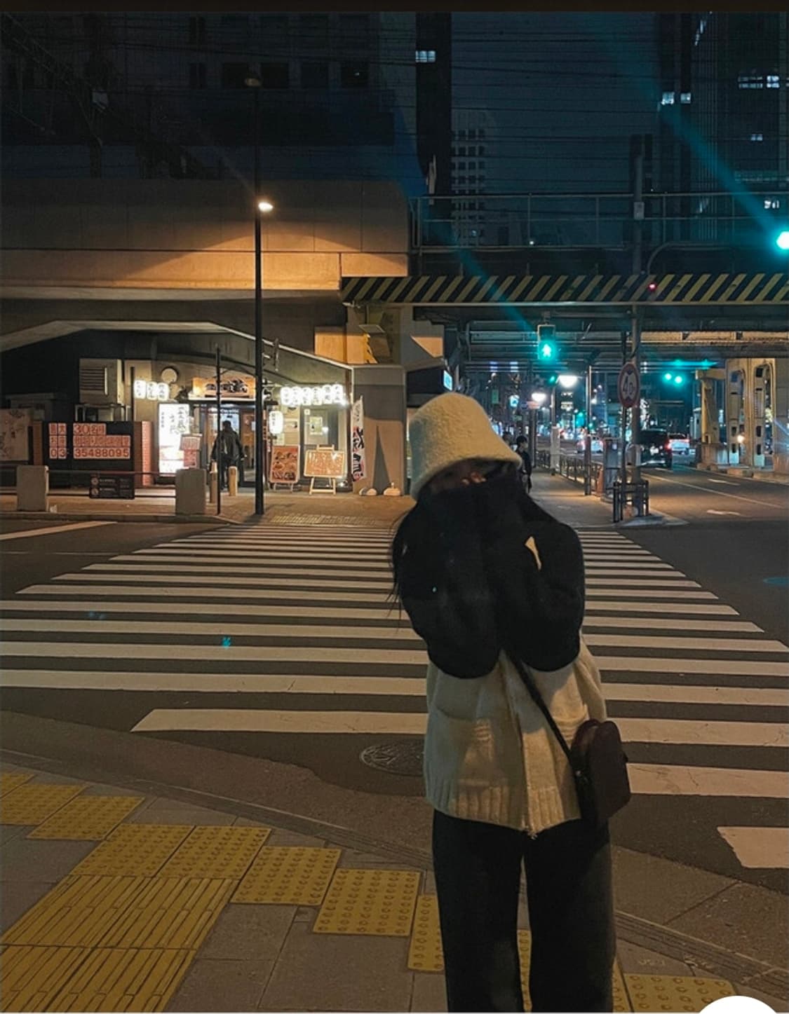 슬로우앤드 래글런 배색 니트 집업 가디건 상품이미지5