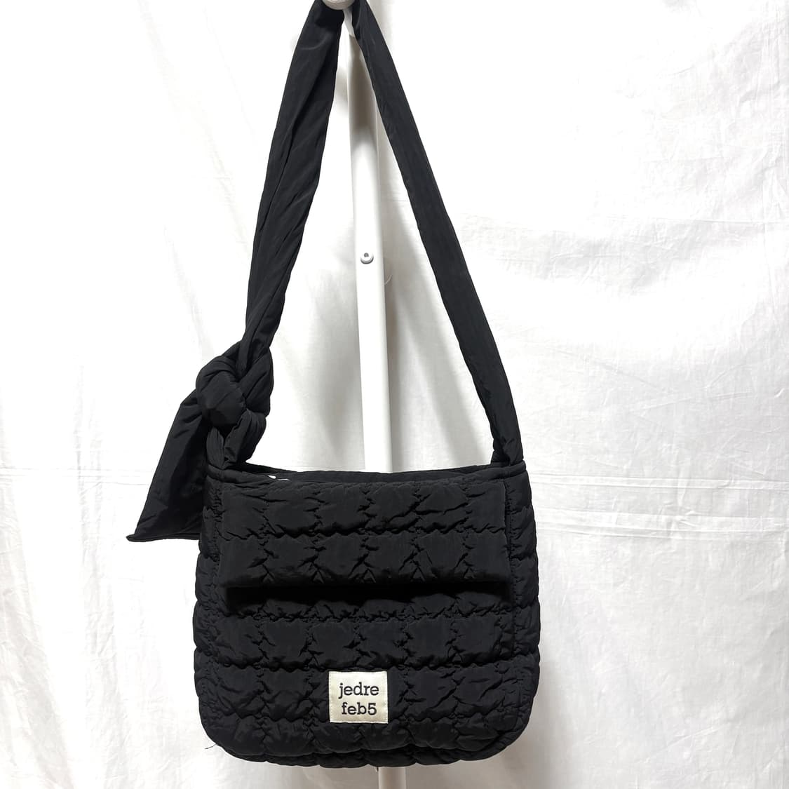 JEDREFEB5 제드레페브5 퍼즐가방 패티드 미니백 블랙 호보백 상품이미지3