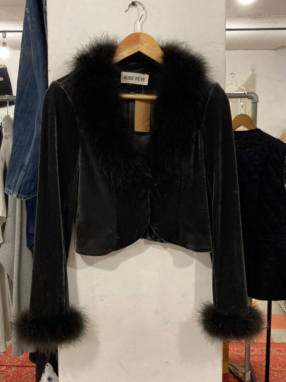 벨벳 숏자켓 상품이미지1