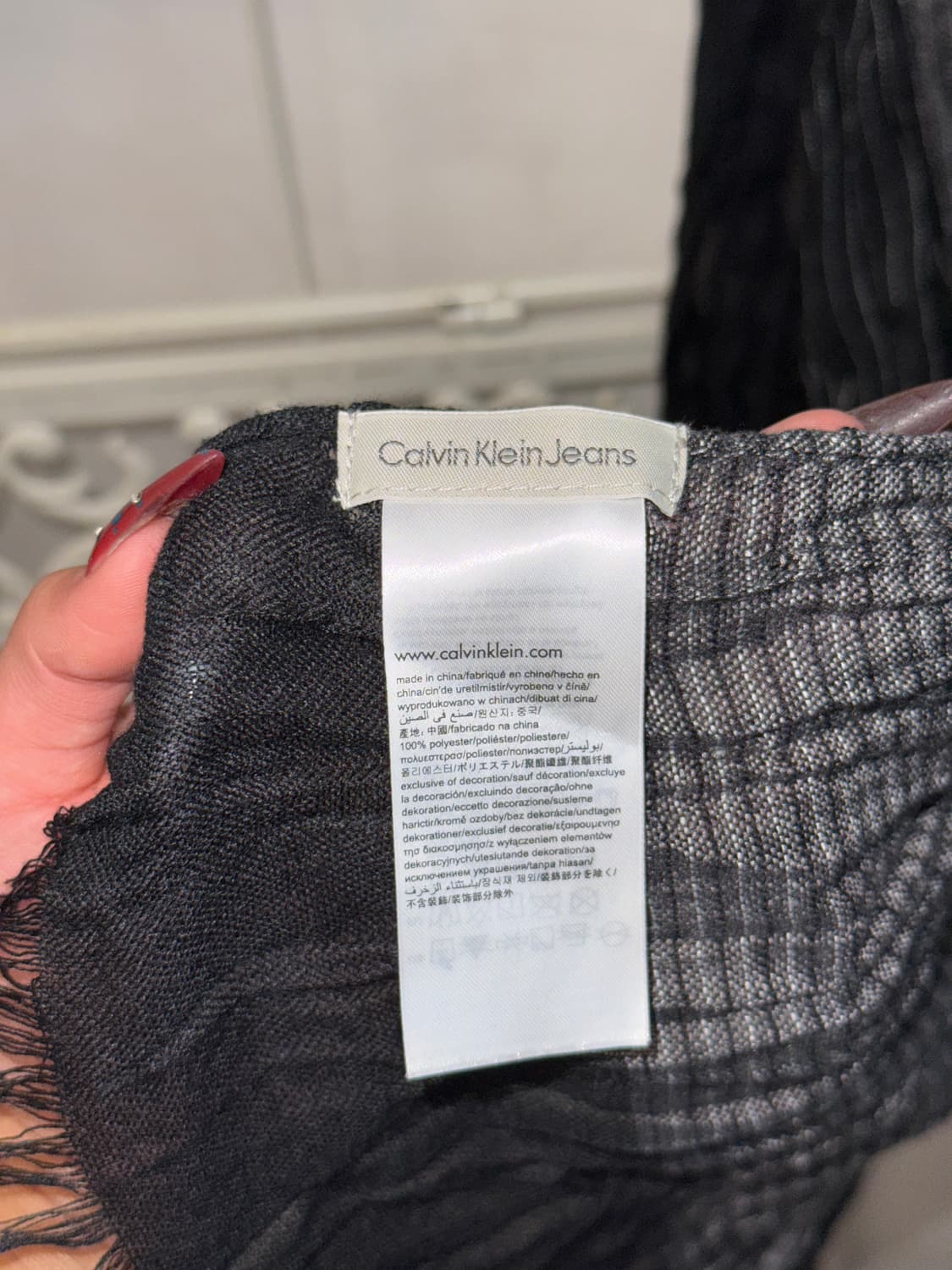 Calvin Klein black gray stripe muffler 상품이미지4