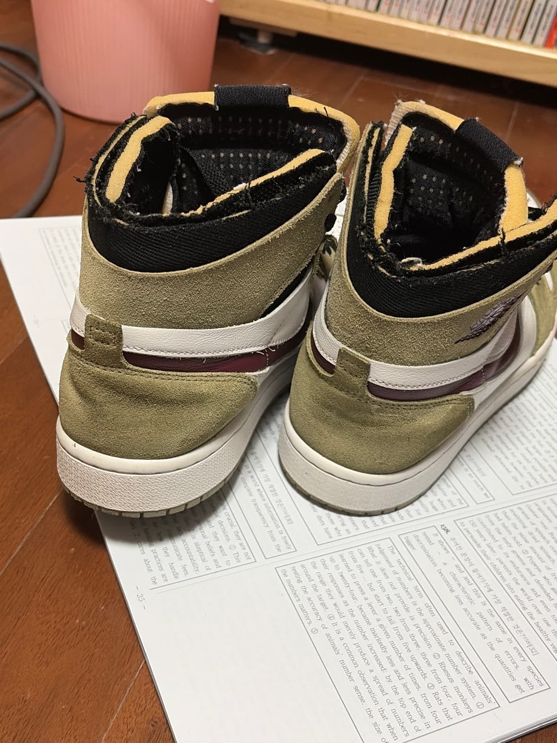 조던 1 줌 에어 컴포트 뉴트럴 올리브 250 상품이미지2