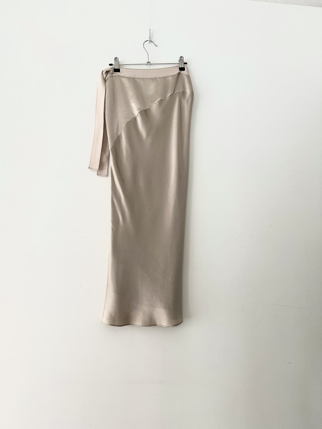 Glossy strap feminine skirt  상품이미지4
