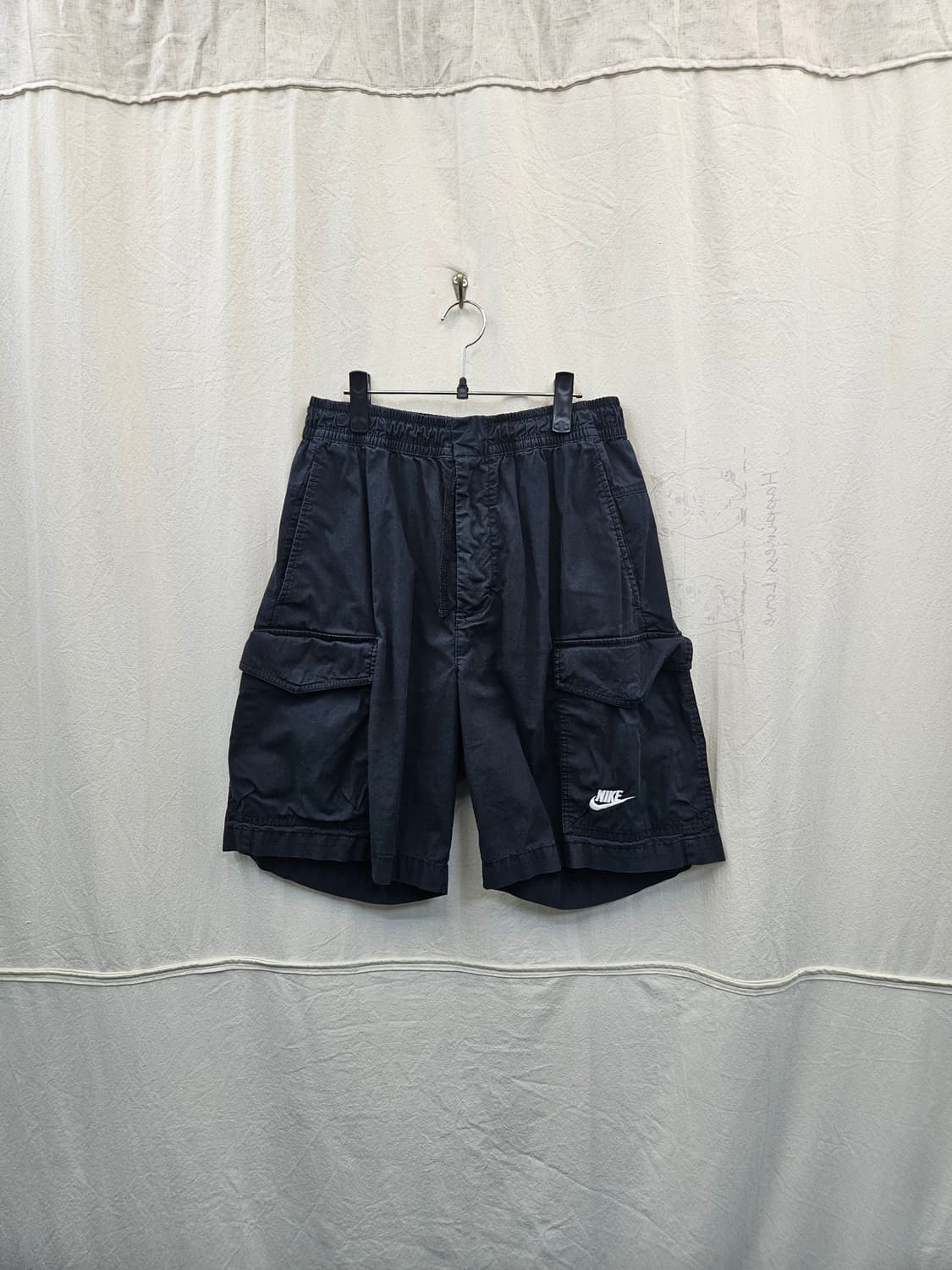 나이키 블랙 카고 반바지 상품이미지1