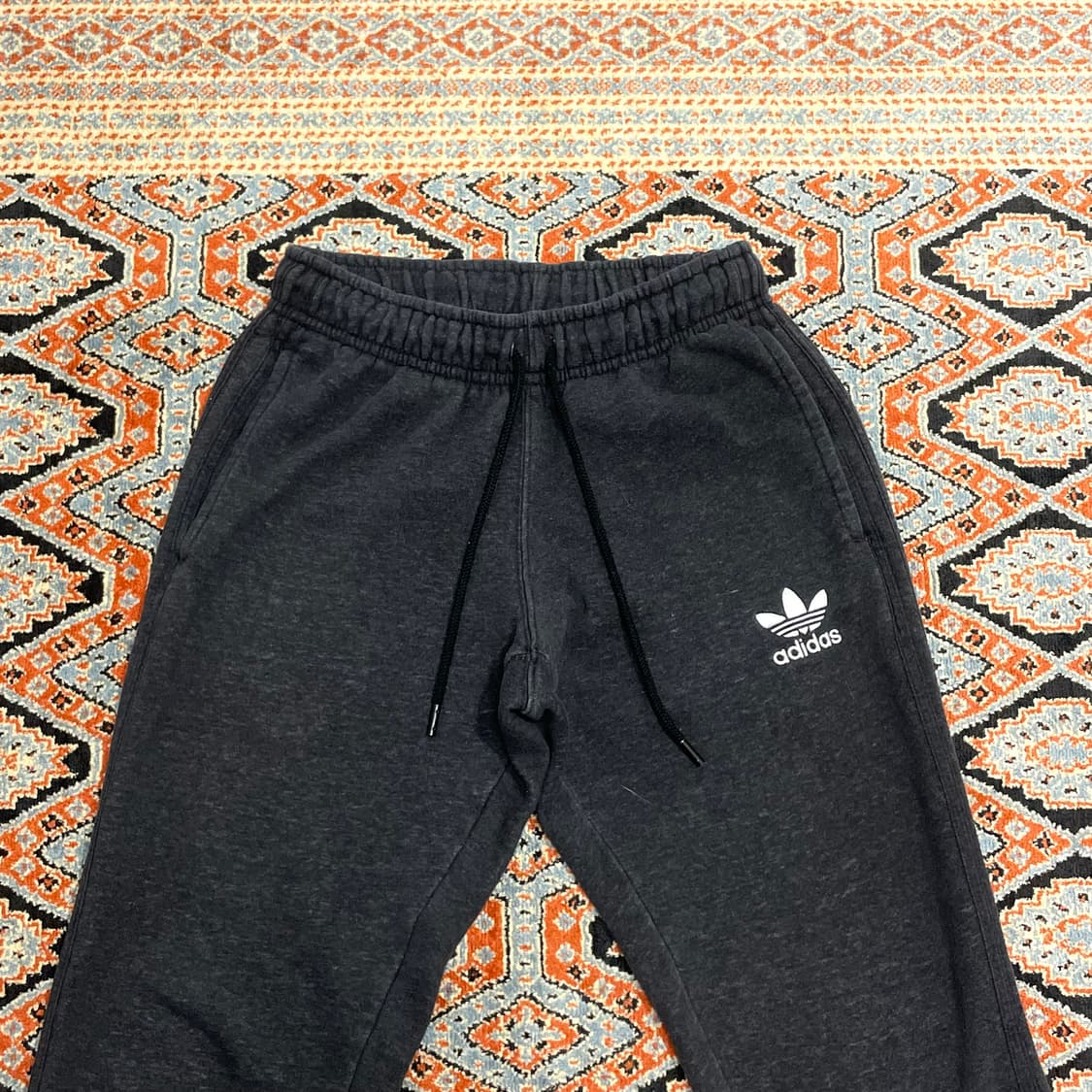 아디다스 오리지날 차콜 기모 조거 트레이닝 팬츠 여성95  상품이미지2