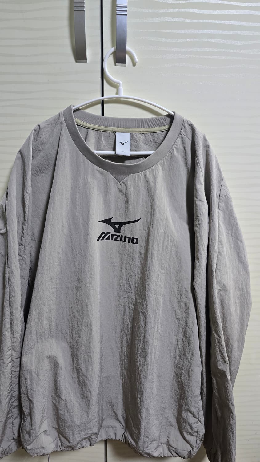 미즈노 풋살 우븐 맨투맨 상품이미지1