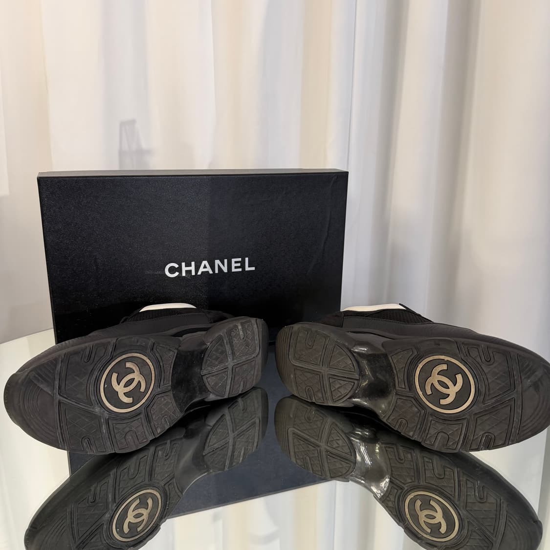 (43) 샤넬 메쉬 스웨이드 카프스킨 스니커즈 상품이미지6