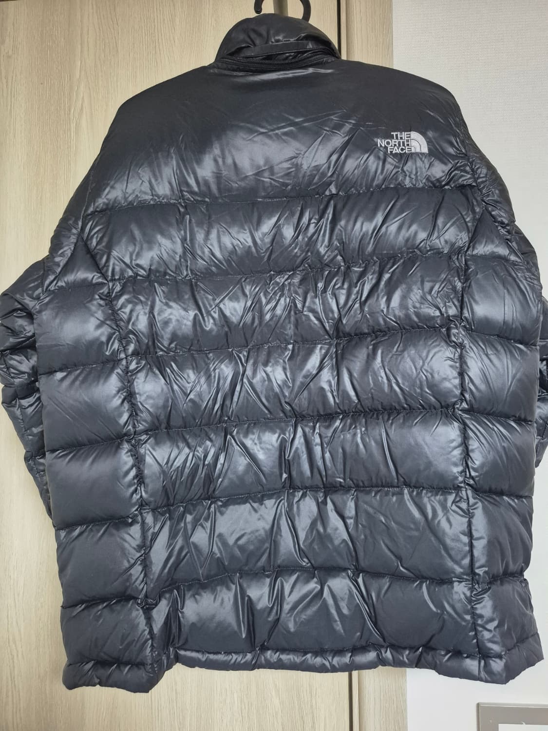 노스페이스 정품 구스경량패딩 남성95사이즈 팝니다  상품이미지2