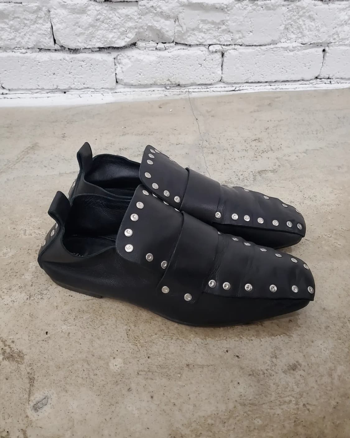 셀린느 스터드 로퍼 상품이미지3