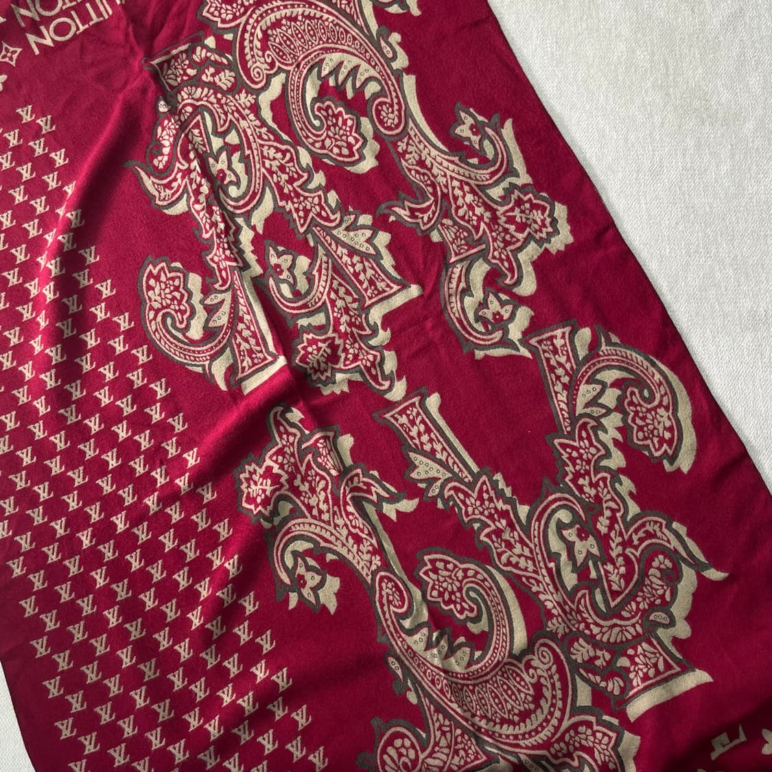 루이비통 캐시미어 모노그램 버건디 머플러  상품이미지5