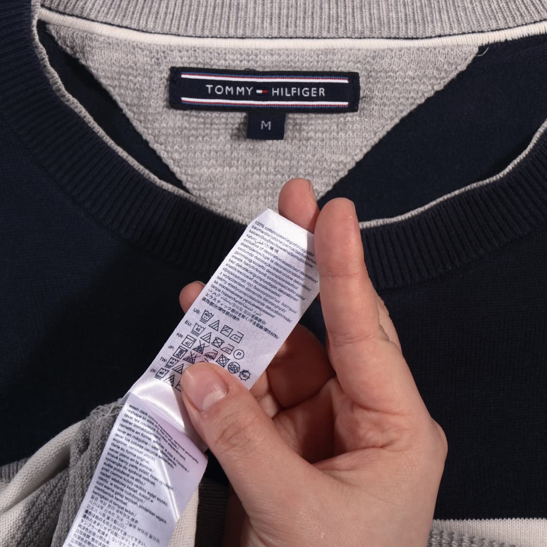 타미힐피거 단가라 맨투맨 B415 상품이미지4