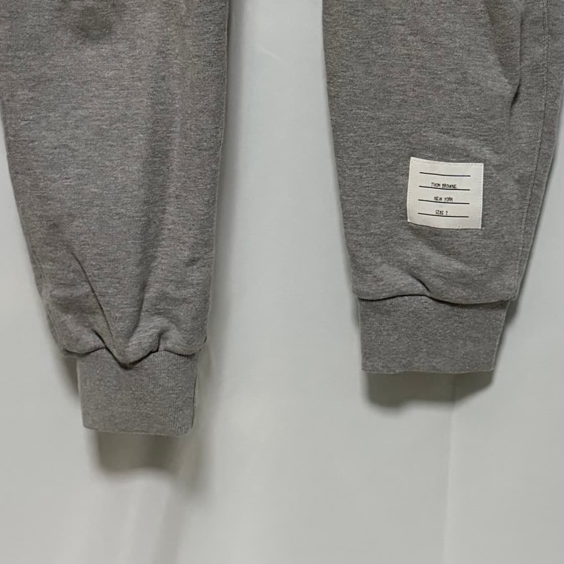 [S+급/2] 톰브라운 사선완장 트레이닝 조거팬츠 바지 그레이 상품이미지3