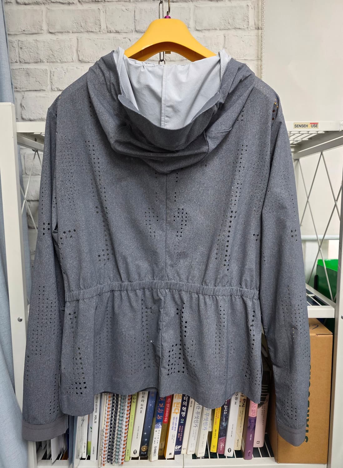 띠어리 여성바람막이 77 펀칭 후드 바람막이자켓 WM63 상품이미지4