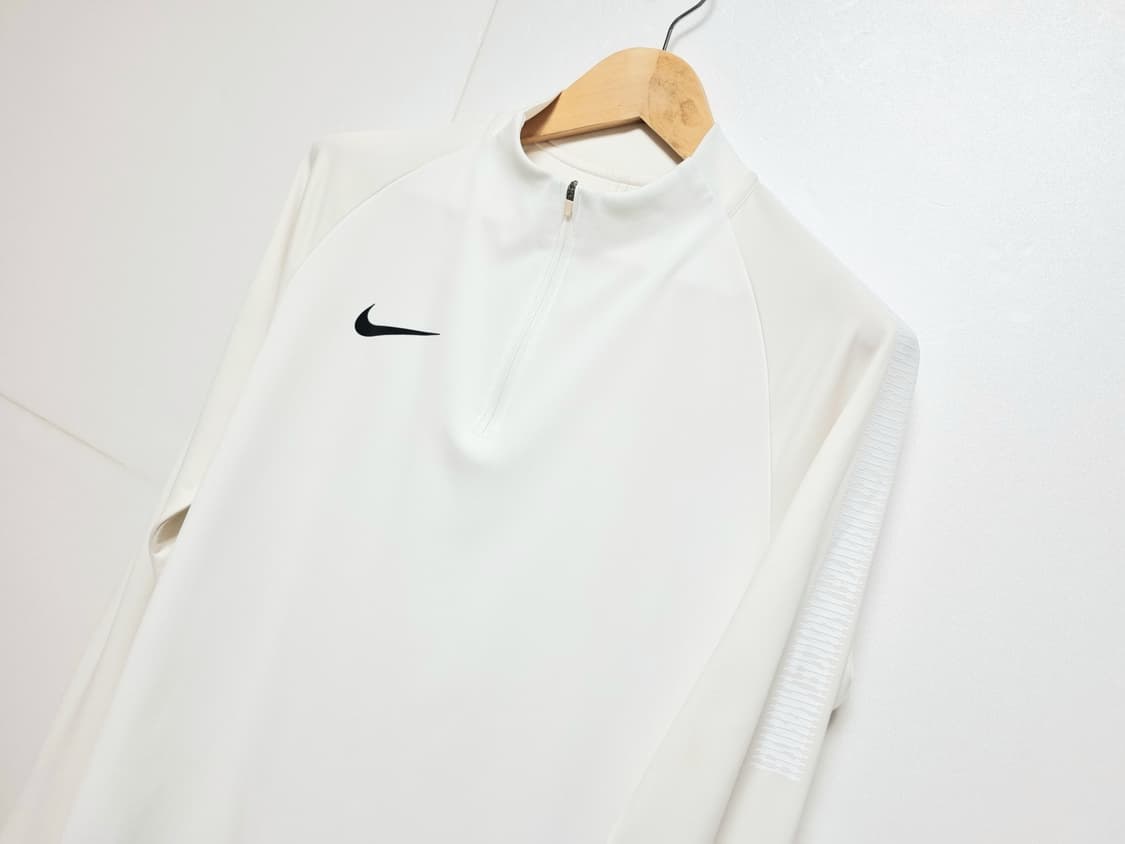 남성 나이키 빅스우시 기모 드릴탑 축구복 트레이닝복 상품이미지1