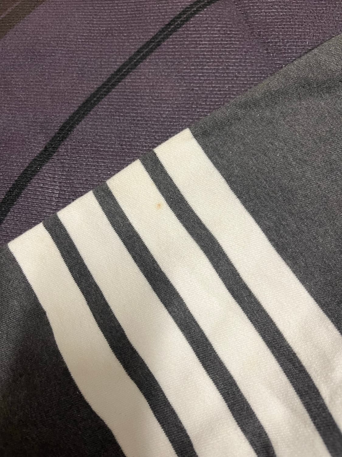 톰브라운 진그레이 4바 맨투맨 3size 상품이미지4