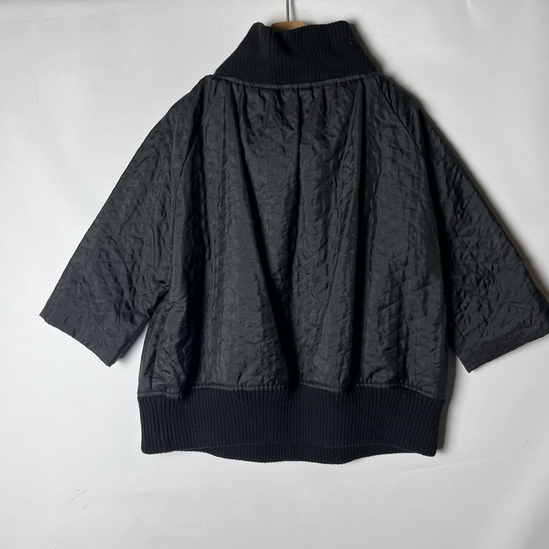 [Dries Van Noten] 드리스 반 노튼 블랙 퀼팅 크롭 탑 상품이미지2