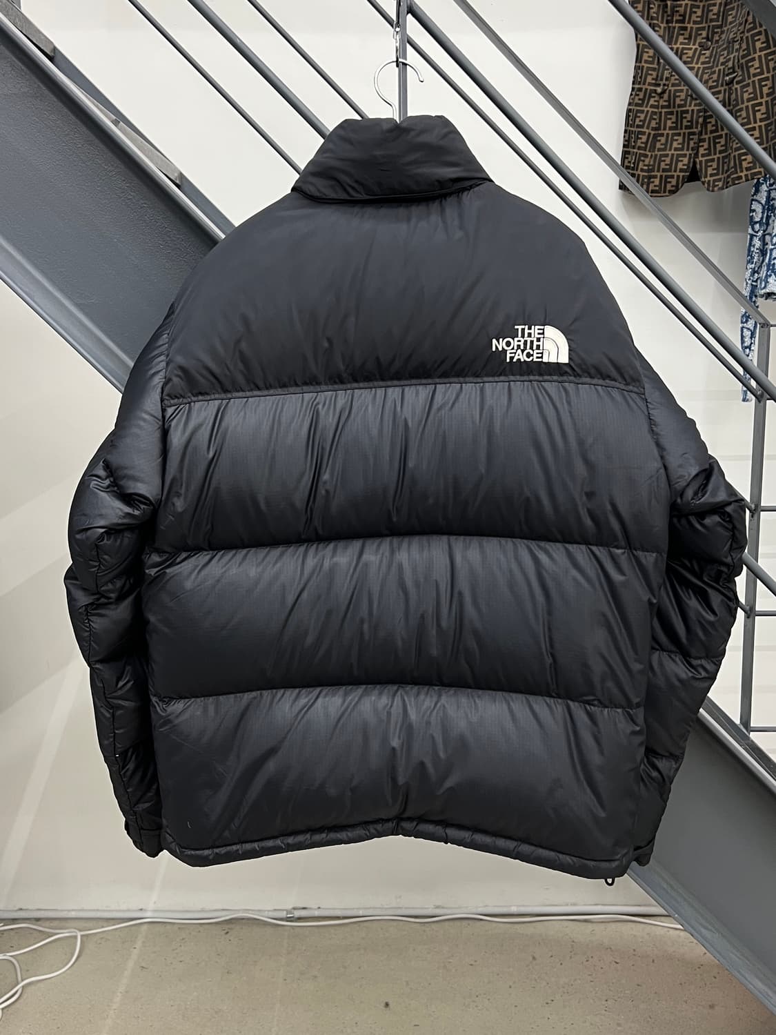 노스페이스 700 블랙 눕시 패딩 상품이미지2