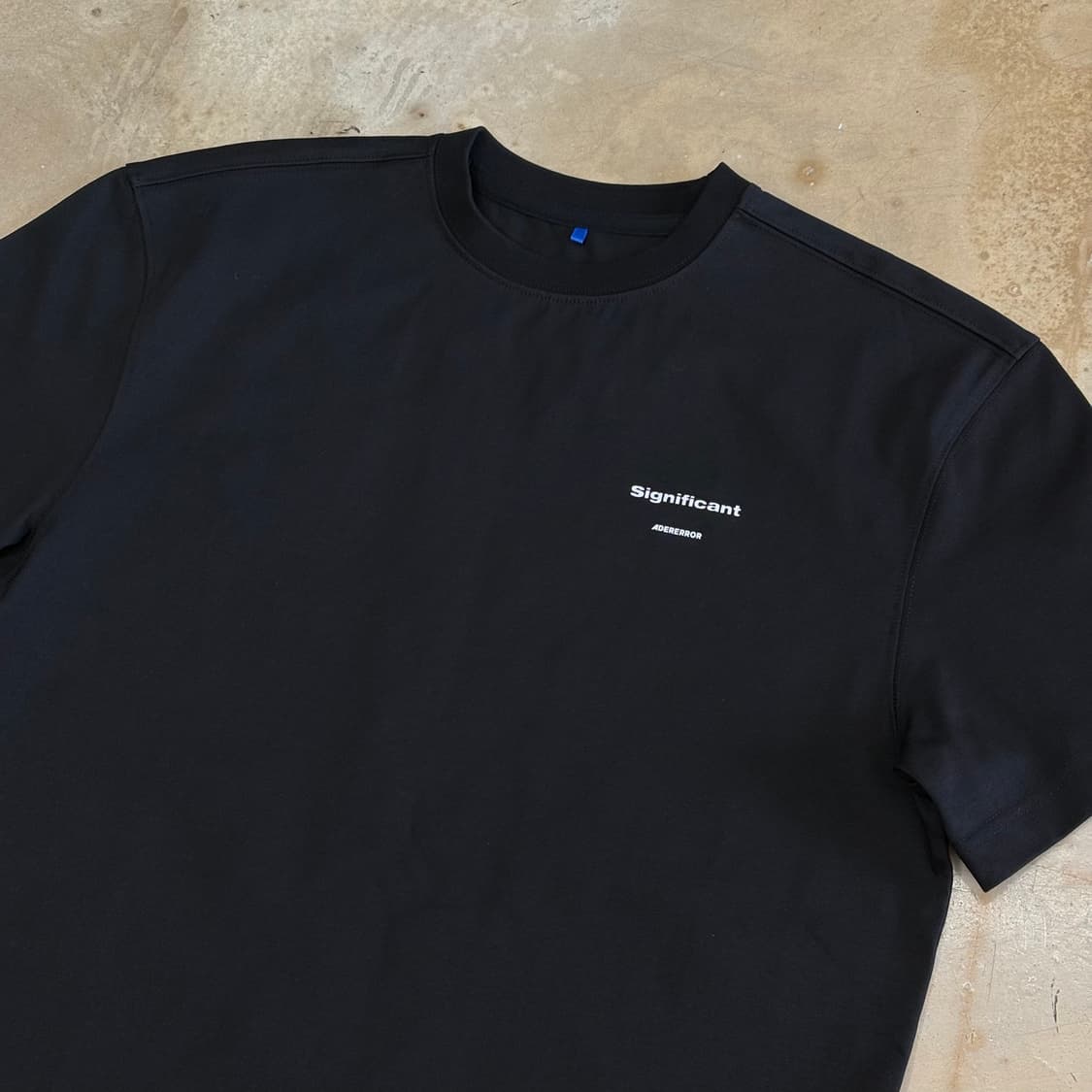 XXS 아더에러 블랙 반팔티셔츠 상품이미지1