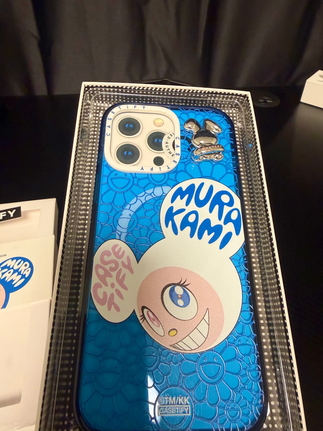 케이스티파이 16프로맥스 무라카미 미스터도브 컬렉션  상품이미지3