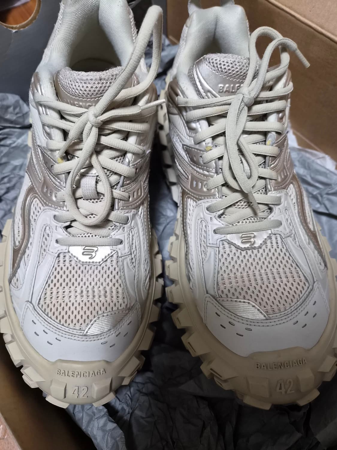 [42] 발렌시아가 디펜더 베이지 42 사이즈 상품이미지7