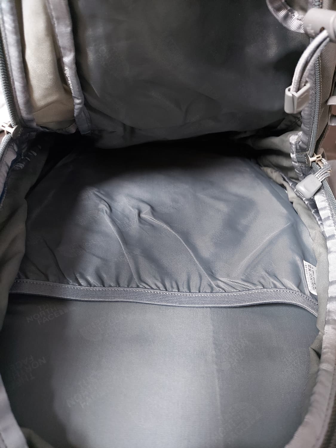 노스페이스 팬텀 등산배낭(28L)
 상품이미지7