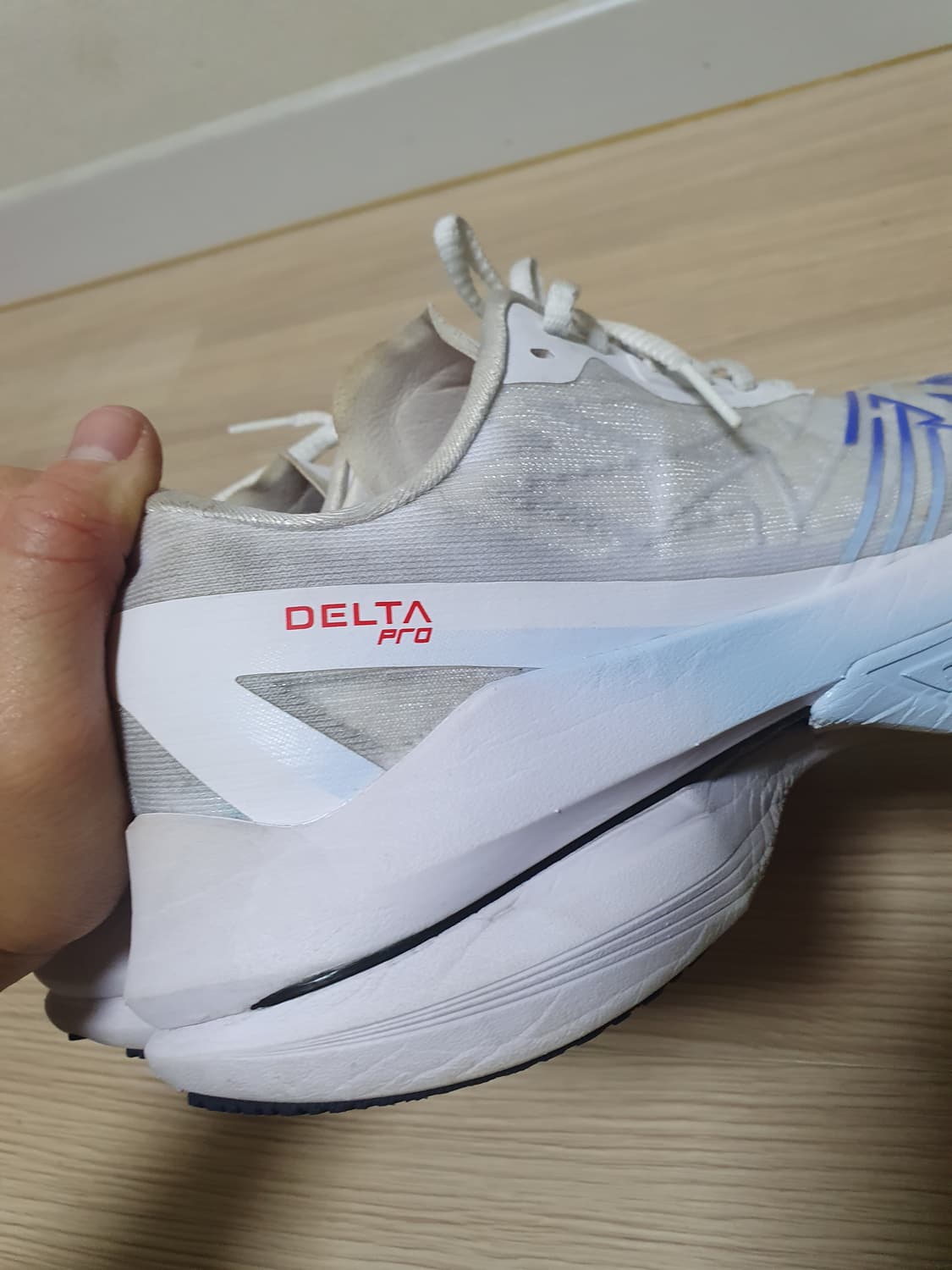 데상트 델타프로 러닝화 255 상품이미지6