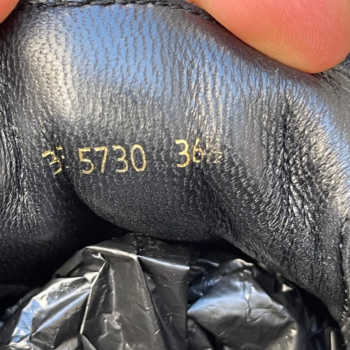 [36.5] Prada 레더 블랙 슈즈 (230) 상품이미지9