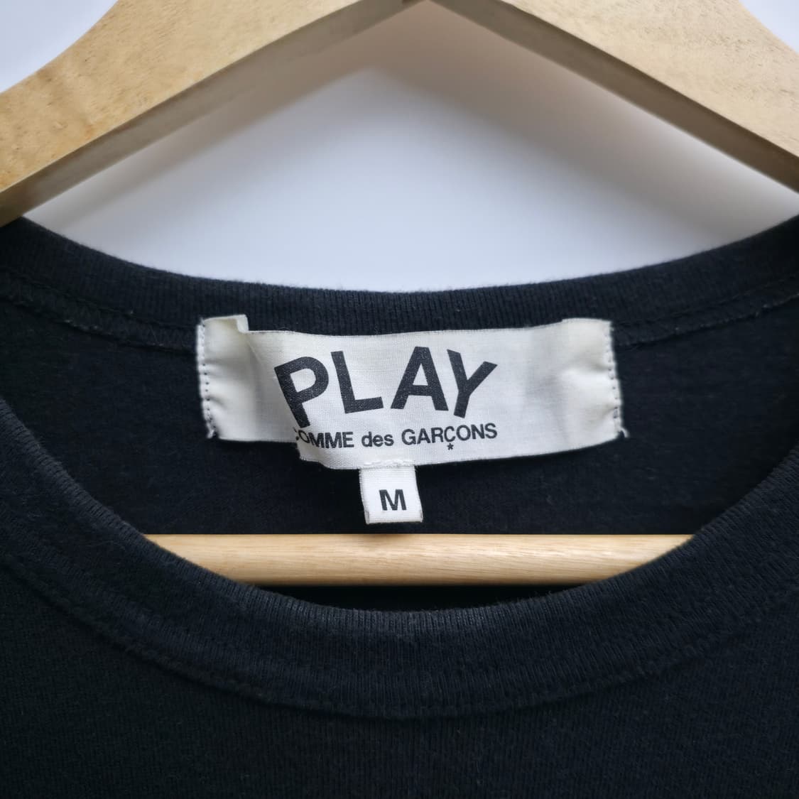 [M] 꼼데가르송 블랙 반팔티 상품이미지5