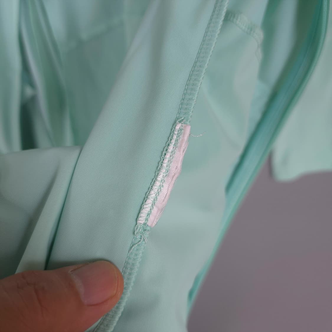 여성용 데상트 Descente 민트 컬러 집업 후드 바람막이 95 상품이미지8
