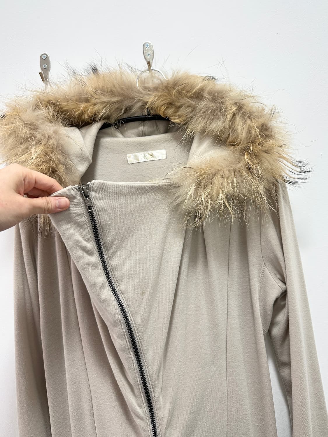 Asymmetric drape raccoon fur cardigan 상품이미지7