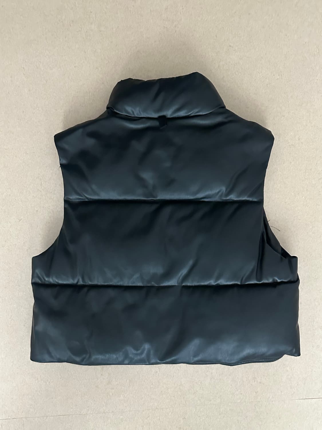 zara 크롭 레더 패딩조끼 상품이미지2