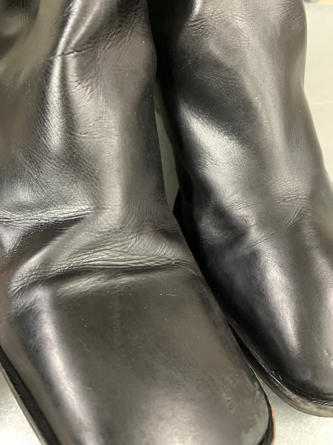 구찌 앵클 레더 지퍼 부츠 블랙 7.5(255) 상품이미지4