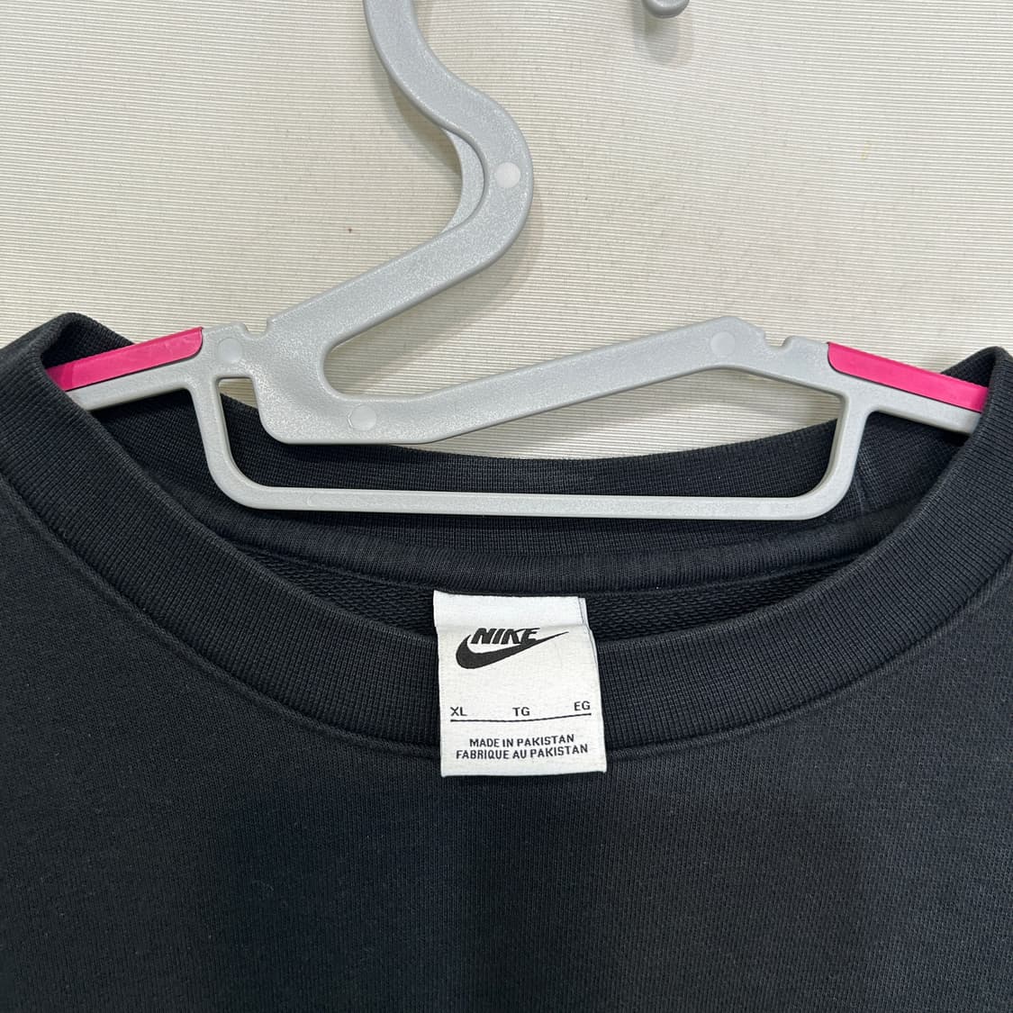 나이키 멀티 로고 맨투맨 105 블랙 상품이미지2