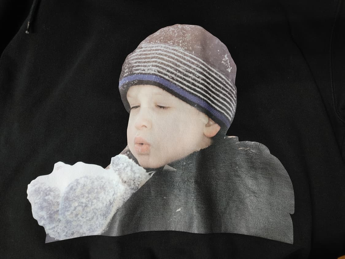 아크메드라비 눈감은 비니아이 후드티 상품이미지3