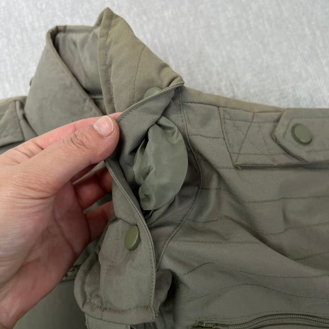 100 아디다스 코튼 카키 바이커 자켓 상품이미지5