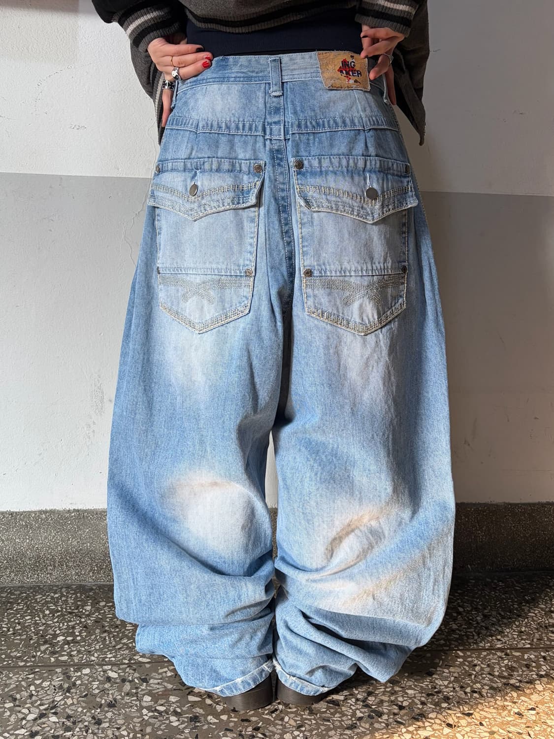 90s 올드스쿨 스크래치 라이트블루 오버 와이드 데님 팬츠 상품이미지3