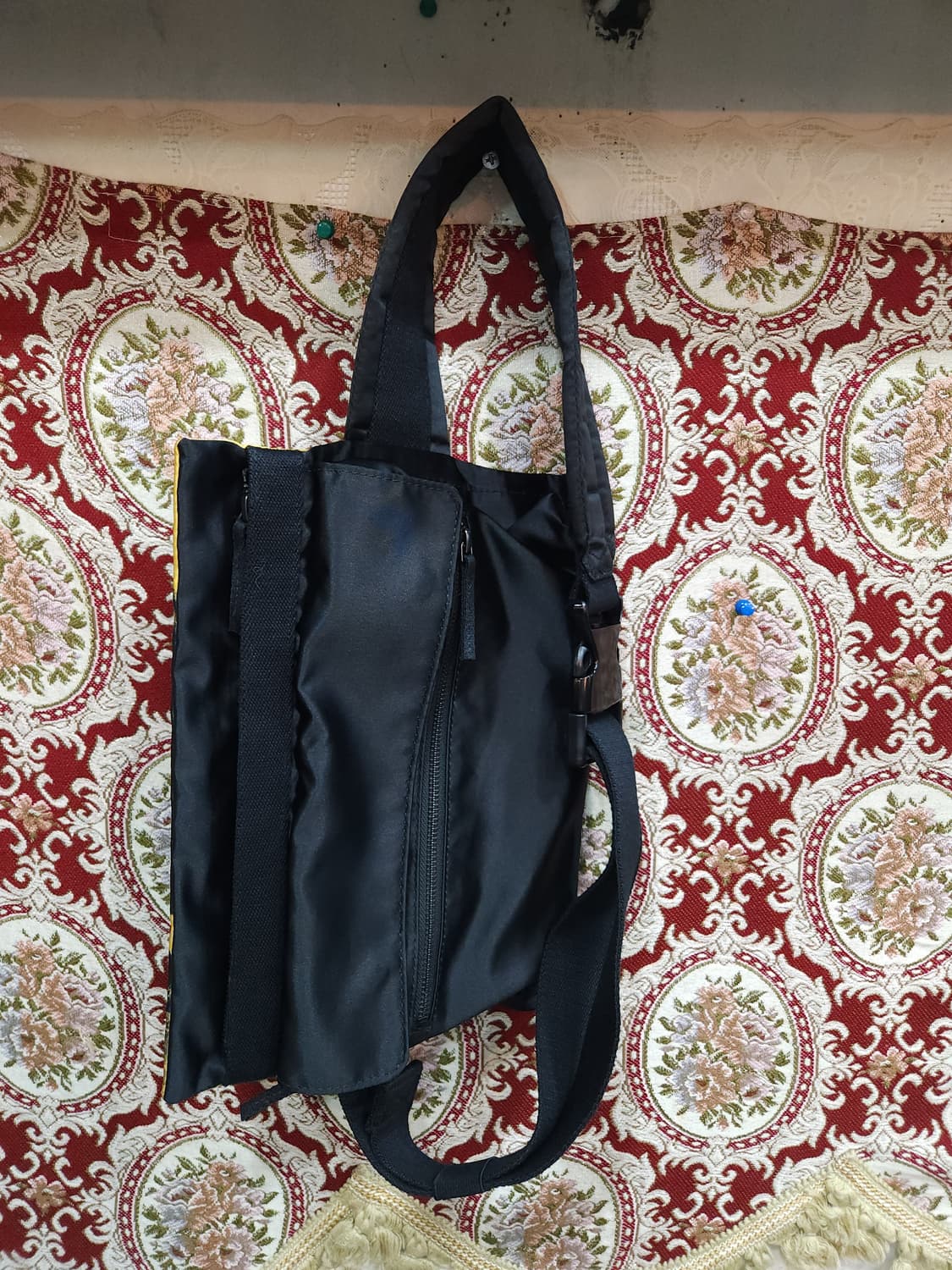 이스트팩 x 라프시몬스 포스터 크로스 바디 숄더백
​ 상품이미지5