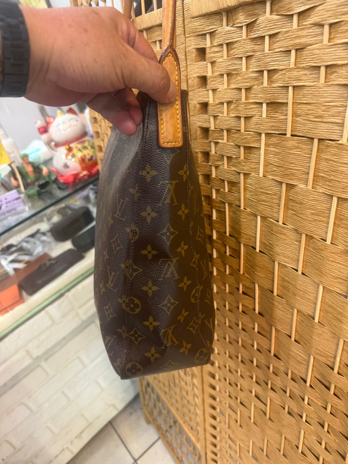 정품 루이비통 루핑 숄더백 팝니다 상품이미지2