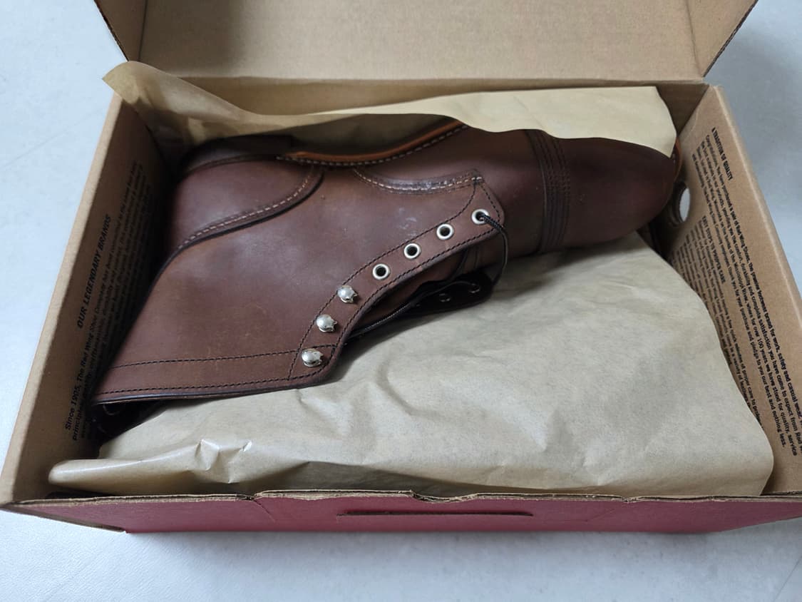 [새상품]레드윙 아이언레인저 8111 US 12D 300 사이즈 팝니다 상품이미지2