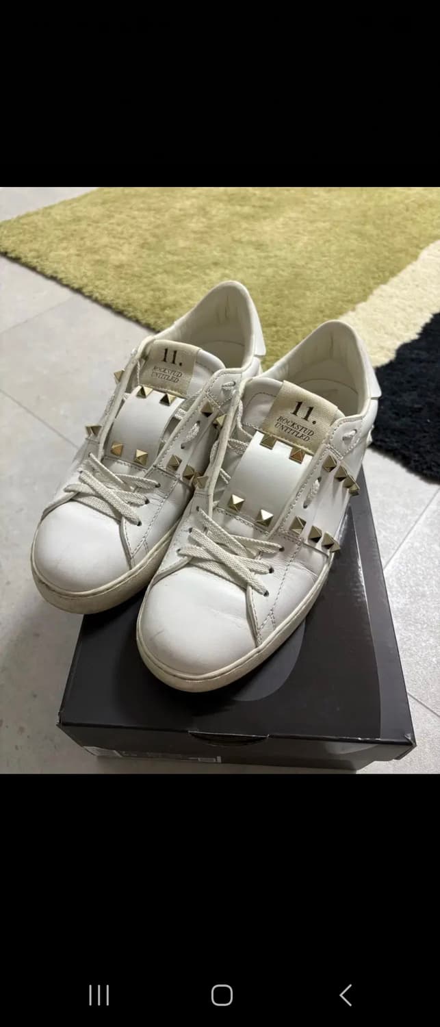 발렌티노 락스터드 스니커즈((36) 상품이미지1