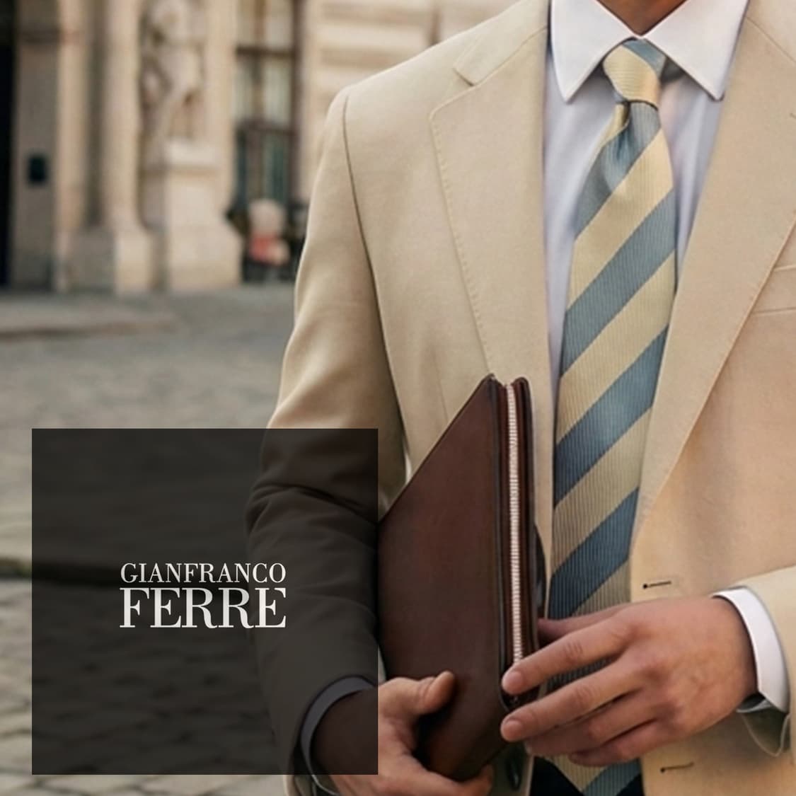 지안프랑코 페레 실크 블루 스트라이프 넥타이 9cm B등급 E910
 상품이미지1