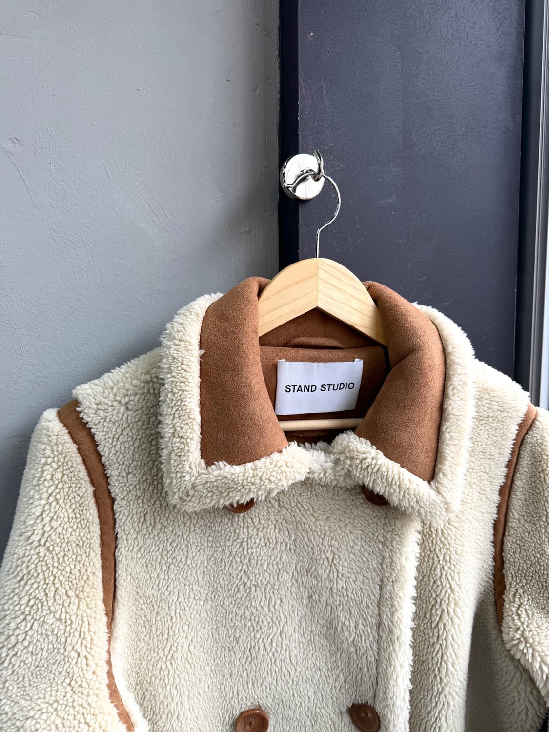 .34/ 스탠드스튜디오 익스클루시브 클로에 테디 퍼 자켓  상품이미지3