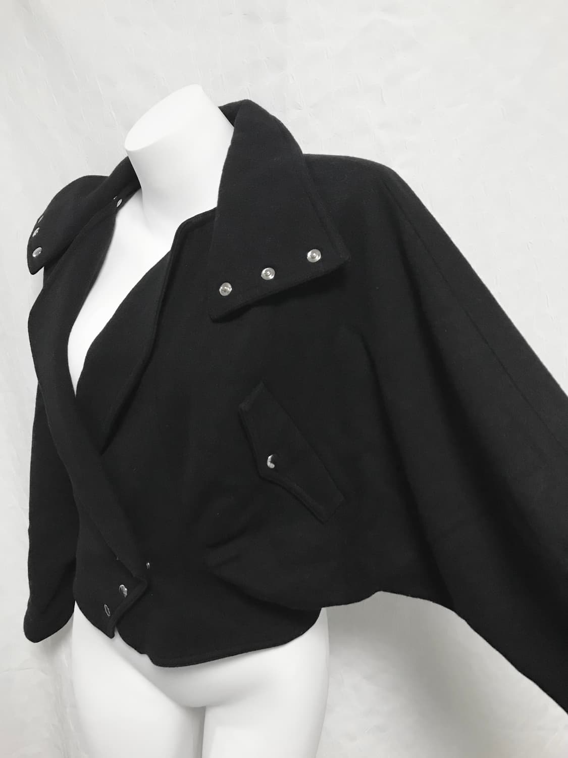 빈티지 긱시크 아카이브 사선 버튼 하이넥 울 자켓 상품이미지4