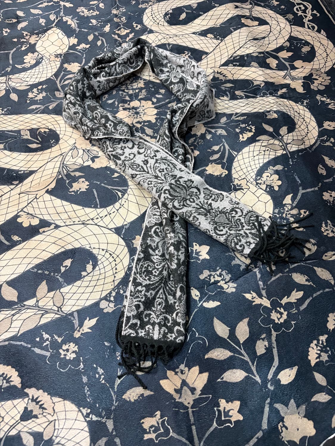 Oriental vtg scarf 상품이미지3