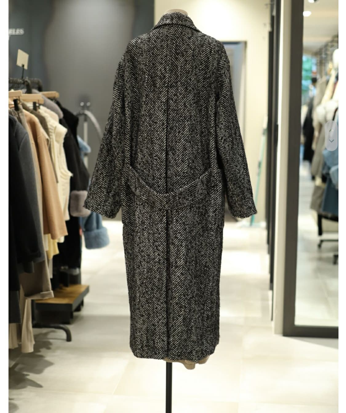 (택있는새옷) LAP 헤링본 더블롱코트 상품이미지4