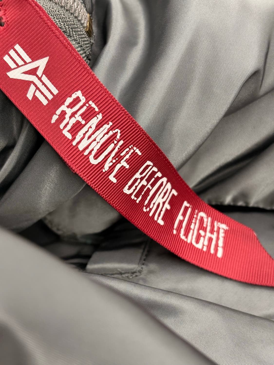 [XL] Alpha Industries Ma-1 건메탈 상품이미지5