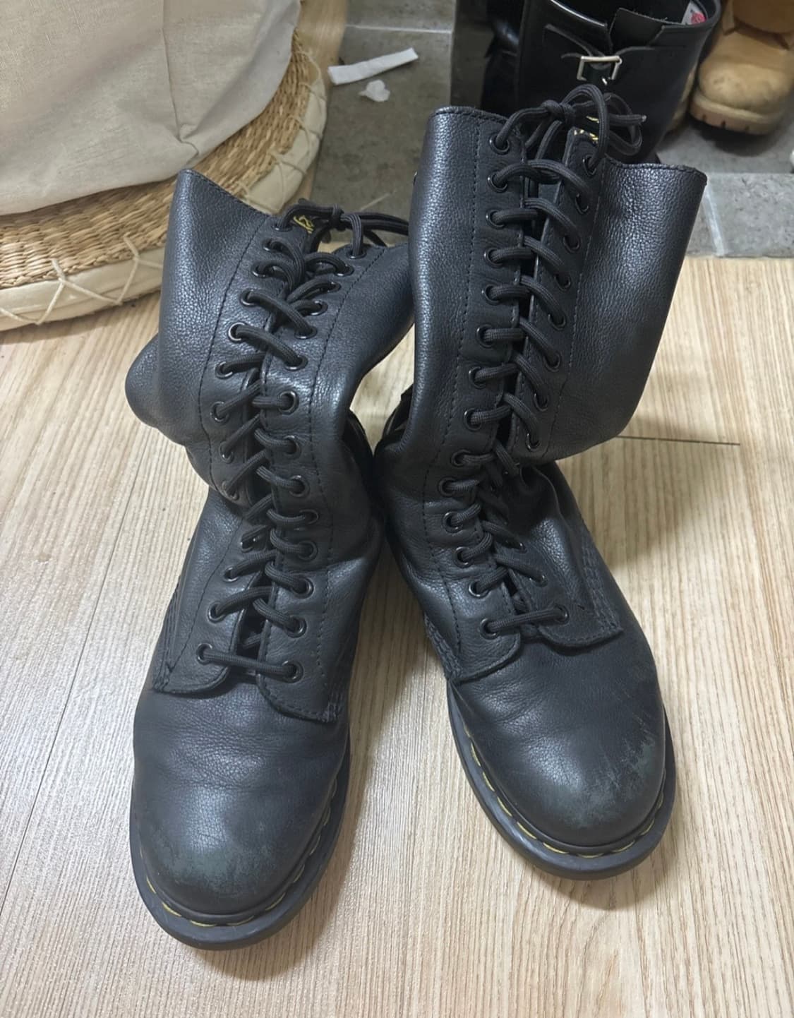 닥터마틴 14홀 상품이미지2